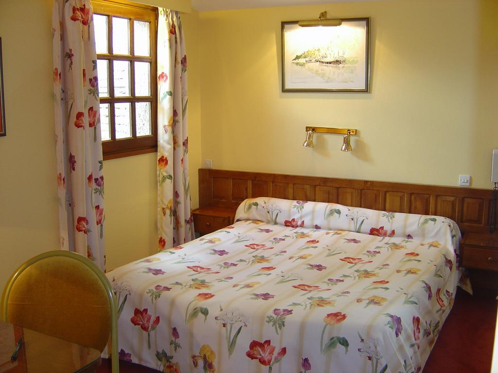 Le Ratelier Hotel Montaigut-sur-Save Exterior photo